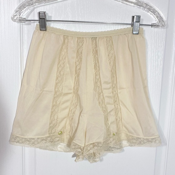 1950s Henson Kickernick 2” Pettipants, Lace Trim, Cream, XS - Picture 1 of 8